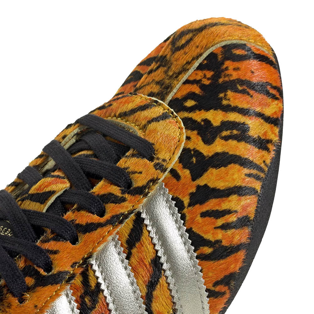TOKYO TIGER PRINT